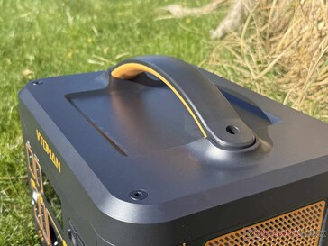 Üstte sağlam tutamak