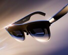 Xreal 1 Pro+ AR gözlükleri, dizüstü bilgisayarlara, telefonlara ve oyun konsollarına bağlandığında 1.200 nit parlaklığında HDR görüntüler sunar.