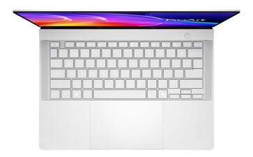 Asus ProArt P14 klavye ve dokunmatik yüzey düzeni