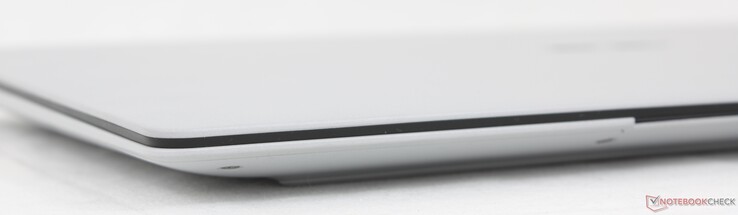 Ön taraf: Bağlantı noktası yok