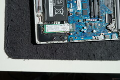 HP 255 G10'un sökülmesi