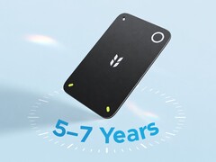 Yeni Ugreen FineTrack Slim Duo2 (resimde görülen), hem Apple Find My hem de Google Find Hub'ı destekler.