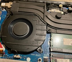 CPU ve GPU'nun her biri özel bir soğutma fanına sahiptir