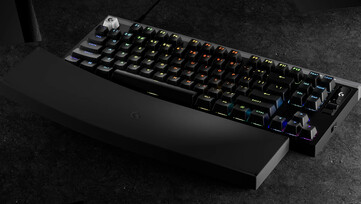 Logitech Pro X2 Rapid, XL silikon avuç içi desteği, çift yükseklik açısı ayarı, değiştirilebilir tuş kapakları, OLED ekran ve daha fazlasıyla birlikte gelir.