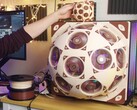 Noctua SuperDome, bir oyun bilgisayarının yan paneline 15 fan yerleştirir.