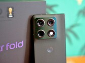 Motorola Razr Fold, kamerası olan en iyi katlanabilir telefon olmak için büyük çaba sarf ediyor.