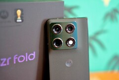 Motorola Razr Fold, kamerası olan en iyi katlanabilir telefon olmak için büyük çaba sarf ediyor.