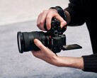 Sony A7r VI yepyeni bir 66,8 MP tam kare sensör kullanıyor.
