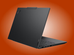 ThinkPad E14 Gen 8 AMD modeli yalnızca siyah renkte mevcuttur.