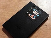 Unihertz Titan 2’nin ikincil ekranı, Pebblehertz ile çok daha çok yönlü hale geliyor.