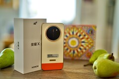 Honor, X80 Pro Max'i sadece tek bir arka kamera ile donatmış olsa da, pil ve ekran bu eksikliği fazlasıyla telafi ediyor.