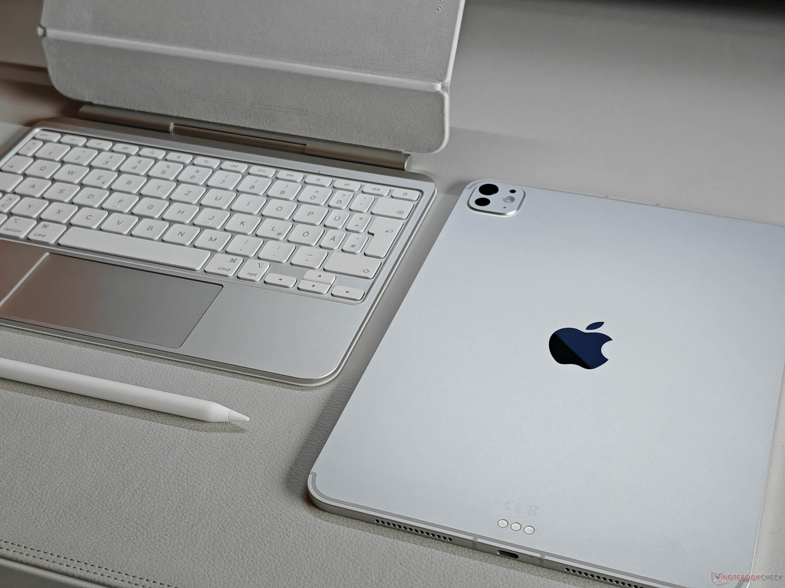 Apple iPad Pro M5 (2025) tablet incelemesi - Son derece hızlı bir