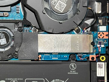 Birincil SSD yuvası (PCIe 4.0 x4)