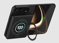 iPhone Duo için tasarlanan BMX SolidSafe Ultra, yerleşik bir destek ayağıyla birlikte gelir.