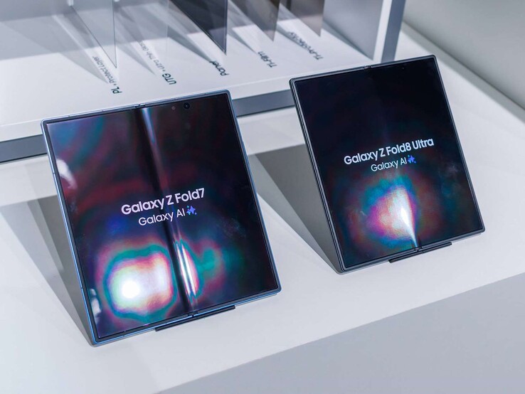 Galaxy Z Fold 7 ile Galaxy Z Fold 8 karşılaştırması