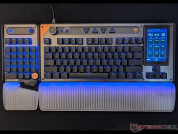 Command KB7 klavyeyi Command KP7 tuş takımıyla kullanın.