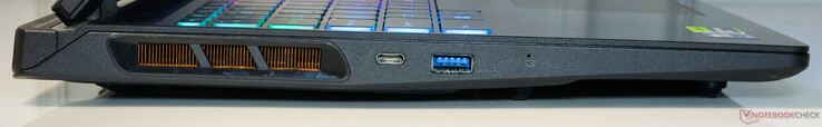 Sol: Thunderbolt 4, USB 3.2 Gen1 Tip-A