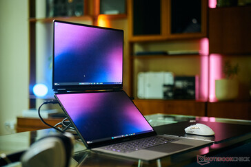 Asus ROG Zephyrus Duo GX651 2026