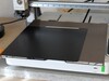 Kurulum alanı geniştir; burada 256 x 256 mm boyutlarındaki “standart” bir kartla karşılaştırılmıştır.