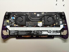 Intel Arc G3 Extreme hızlıdır, ancak aynı zamanda pahalıdır ve enerji verimliliği açısından pek de iyi değildir.