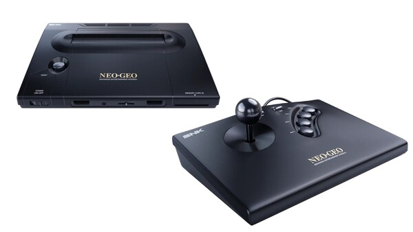 NeoGeo AES+ kablolu bir Arcade Stick ile birlikte gelecektir.