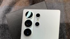 Finlandiyalı bir perakendeciye göre, artık Galaxy S26 temel modelinin 128 GB'lık bir sürümü olmayacak. (Resim kaynağı: @SaudiAndroid, düzenlenmiştir) 