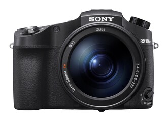 ... Sony RX10 IV’ün tasarımından.
