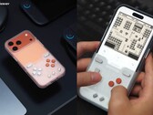 iPhone 17 Pro Max için GameBaby Transparent Edition sınırlı üretim, çevirerek oynama kılıfı