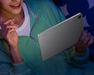 Redmi Pad 2 SE Giztop'ta 229$'a satışa sunulmuştur. Resimde: tabletin arka tasarımını gösteren bir tanıtım resmi.