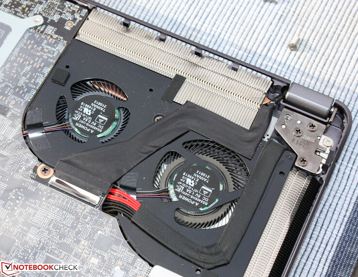 Z16'ya üç fan takılı, ince kasada i7-11800H ve RTX 3060 için bu yeterli mi?