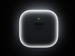 40W şarj cihazı, Apple AirPods'un şarj kutusuna benzer bir tasarıma sahip. Resimde: adaptöre bir bakış sunan bir tanıtım fotoğrafı.