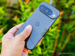 Pixel 10, Google'ın Mart 2026 güncellemesini uyguladıktan sonra daha kısa pil ömrü yaşayabilir.