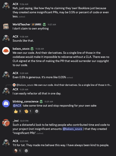 Booklore geliştiricisi ile lisans anlaşması değişiklikleri ve topluluk katkılarının bir CLA kapsamında ele alınması gerekliliği üzerine yapılan bir discord görüşmesinden bir alıntı