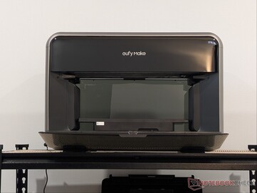 eufyMake E1 UV yazıcı ön kapı açıkken.