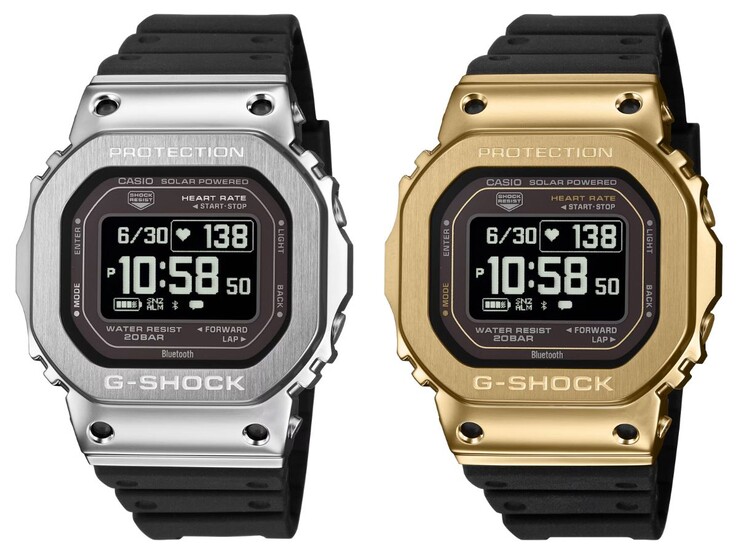 Casio G-Shock GMH5600-1 (solda) ve GMH5600-9 (sağda) saatleri