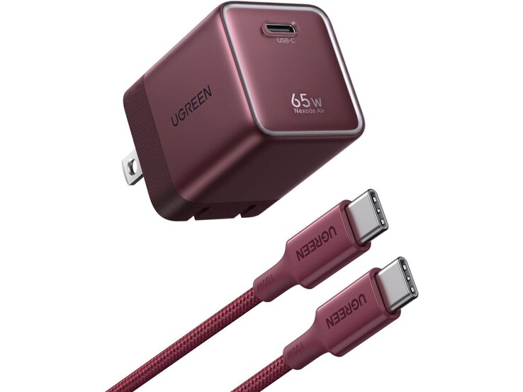 Bordo renkli yeni Ugreen Nexode Air 65W şarj cihazı.