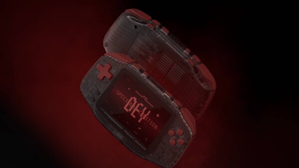 Konkr Pocket Advance'in yeni versiyonu yarı saydam bir kasaya sahiptir.