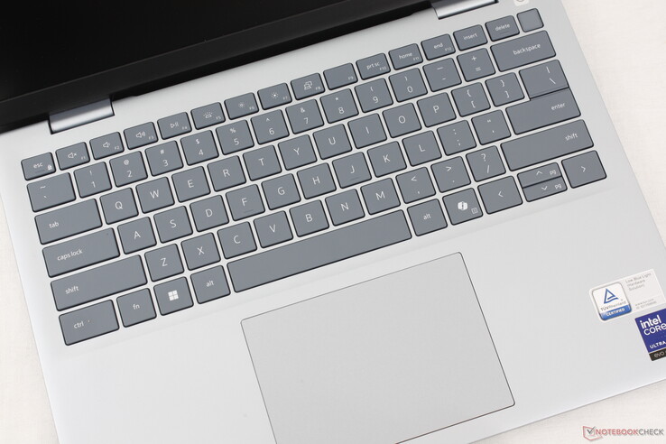Tanıdık Inspiron görünümü ve hissi