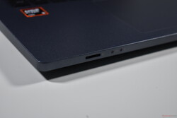 Acer TravelMate P4: microSD kart okuyucu