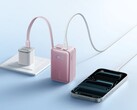 Anker Nano Power Bank'in pembe versiyonu (resimde) artık Birleşik Krallık'ta satışa sunuldu. (Resim kaynağı: Anker)