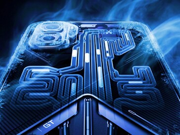 GT 50 Pro, 3 işletim sistemi güncellemesi ve 5 yıllık güvenlik güncellemeleri alır.