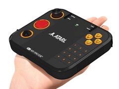 My Arcade Gamestation Retro Gamepad, Atari Gamestation Go'da bulunan kontrollerin aynısına sahiptir.