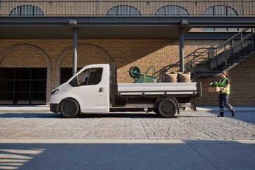 Yeni elektrikli Ford Transit City, çeşitli donanım seçenekleriyle Avrupa'daki bayilere ulaşmaya başladı.