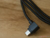 Birlikte verilen örgülü USB-C kablosu oldukça uzun
