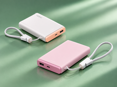 Oppo 33 W Pocket Charge, açık pembe ve haki kokulu renk seçenekleriyle satışta