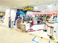 Japonya'daki Pokemon Center mağazası gösterildi