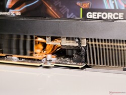 RTX 4070 Super Gaming OC sekiz bakır ısı borusuna sahiptir