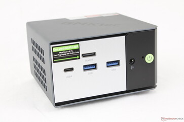 Ön taraf: USB-C 4.0 w/ DisplayPort 1.4 + Güç Dağıtımı 3.0, 2x USB-A 3.2 Gen. 2 (10 Gbps), OcuLink (PCIe4 x4), 3,5 mm kulaklık, Güç düğmesi