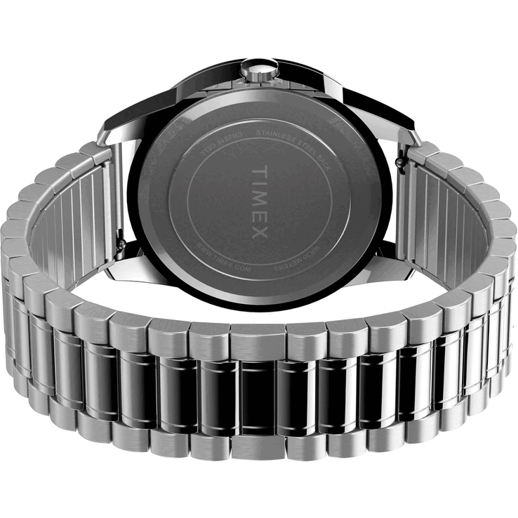 Timex Main Street Round TWG027900JQ, paslanmaz çelik bilezikle birlikte gelir.