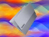Lenovo, ThinkBook 16 Gen 9'u yalnızca gri kaplamalı olarak satmaya devam ediyor.